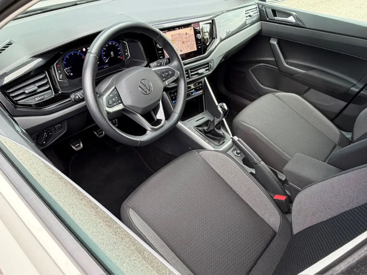 1.0 TSI Active 95pk | Virtual Cockpit | Climate | Stoelverwarming | Adapt. Cruise | Carplay | Parkeersensoren | Rijklaar incl. garantie