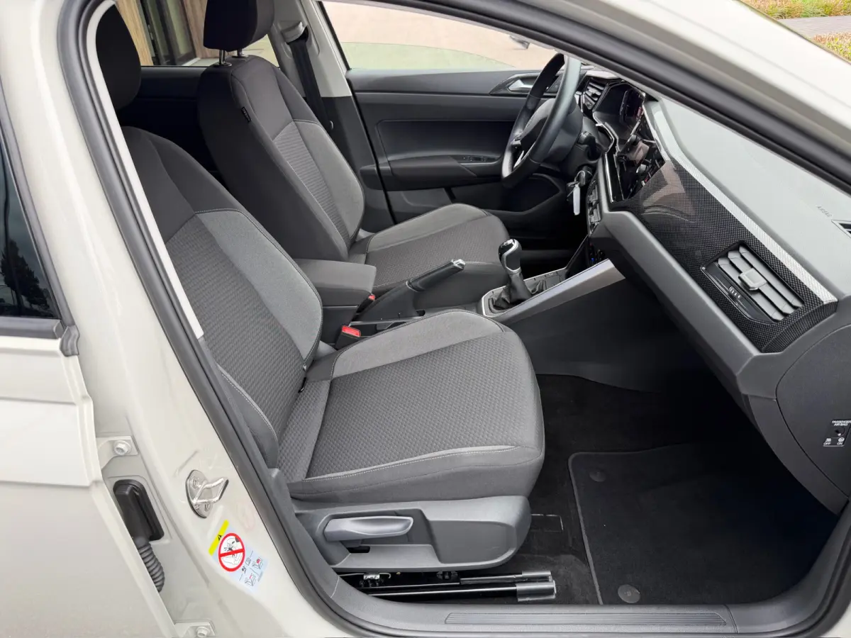 1.0 TSI Active 95pk | Virtual Cockpit | Climate | Stoelverwarming | Adapt. Cruise | Carplay | Parkeersensoren | Rijklaar incl. garantie