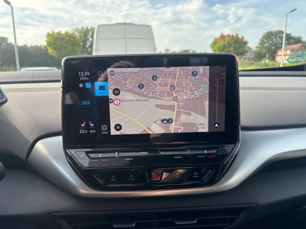 54PURE PDC/ACC/STANDKACHEL/STOELVERW/NAVI/CARPLAY