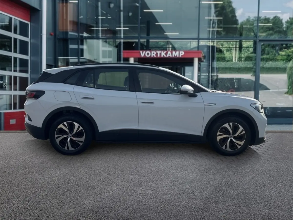 54PURE PDC/ACC/STANDKACHEL/STOELVERW/NAVI/CARPLAY
