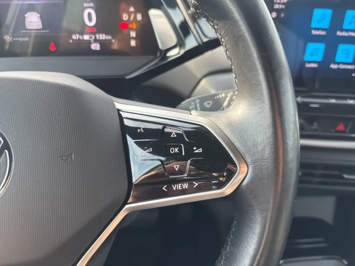 54PURE PDC/ACC/STANDKACHEL/STOELVERW/NAVI/CARPLAY