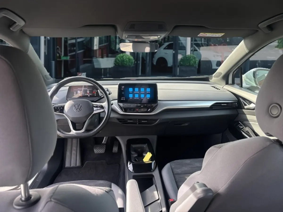 54PURE PDC/ACC/STANDKACHEL/STOELVERW/NAVI/CARPLAY