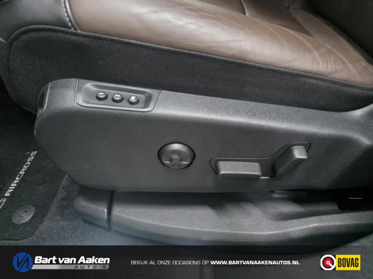 1.6 180pk Shine Leder Massage Pano Trekhaak Keyless Camera