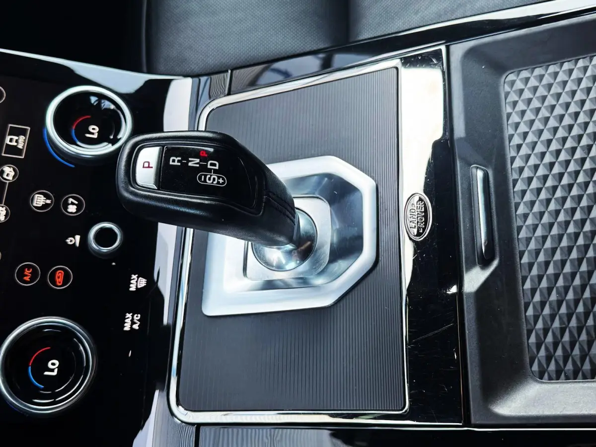 2.0 P250 AWD R-Dynamic /Leder/250PK/Led/Apple Carplay/Camera