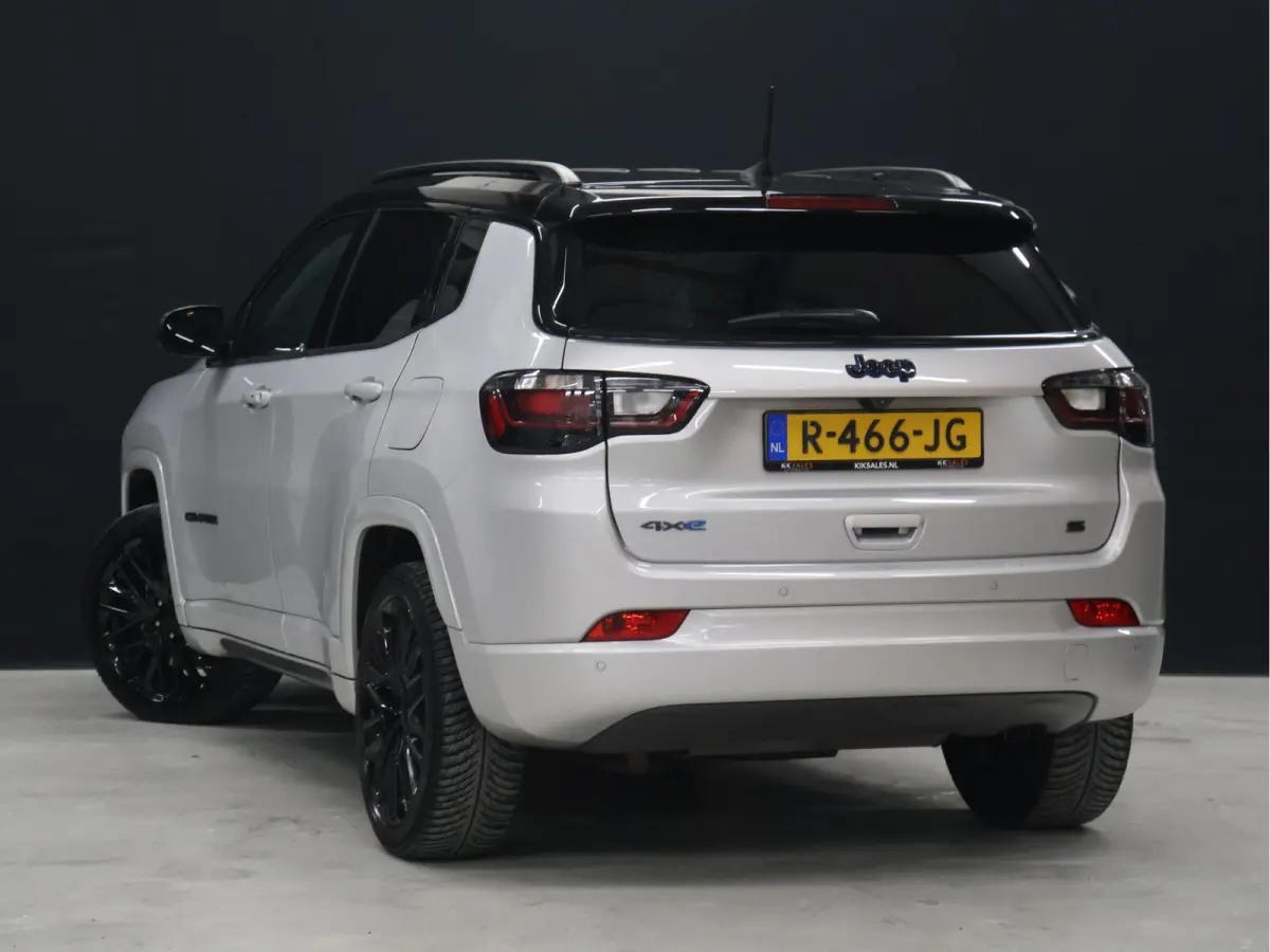 4xe 240 Plug-in Hybrid S 4WD [APPLE CARPLAY, ANDROID, ELEKTRISCH VERSTELBARE STOELEN, ACHTERUITRIJCAMERA, CRUISE, PDC V+A, CLIMATE, DIGITAL DASH]