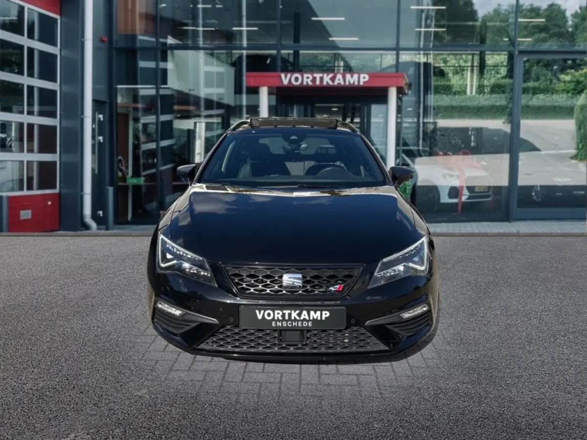 2.0 TSI CUPRA 300 4DRIVE PANO-DAK/LEDER/BREMBO/BEATS/CAMERA/ACC/STOELVERW
