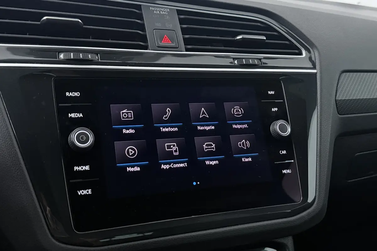1.5 TSI R-Line Business+ (STOELVERWARMING, CRUISE ADAPTIEF, DIGITALE COCKPIT)