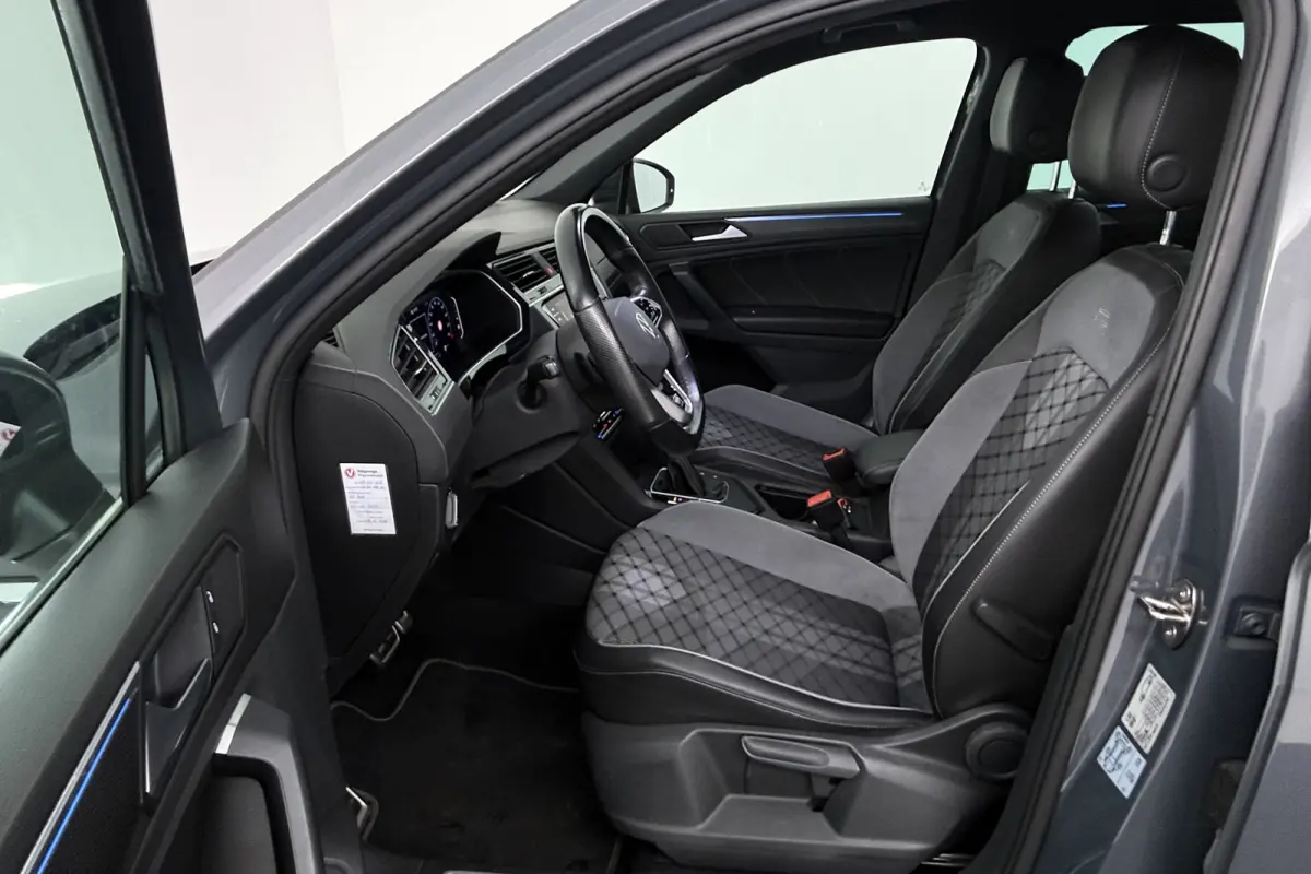 1.5 TSI R-Line Business+ (STOELVERWARMING, CRUISE ADAPTIEF, DIGITALE COCKPIT)