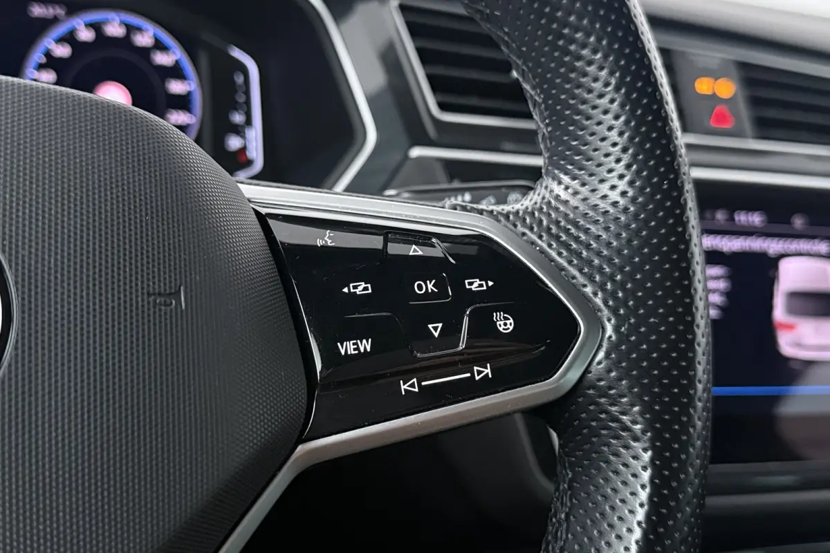 1.5 TSI R-Line Business+ (STOELVERWARMING, CRUISE ADAPTIEF, DIGITALE COCKPIT)