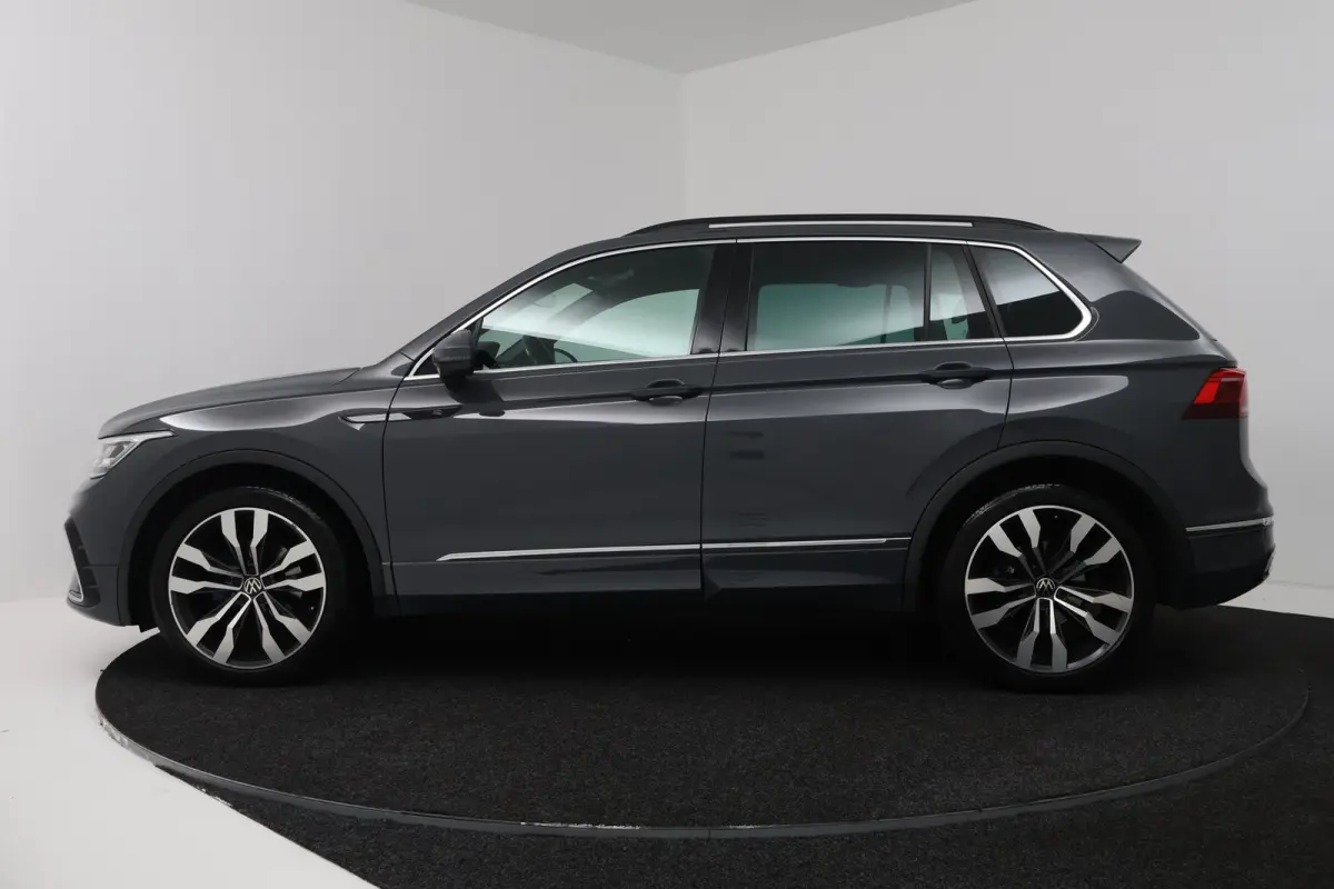 1.5 TSI R-Line Business+ (STOELVERWARMING, CRUISE ADAPTIEF, DIGITALE COCKPIT)