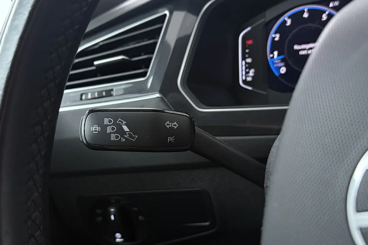 1.5 TSI R-Line Business+ (STOELVERWARMING, CRUISE ADAPTIEF, DIGITALE COCKPIT)