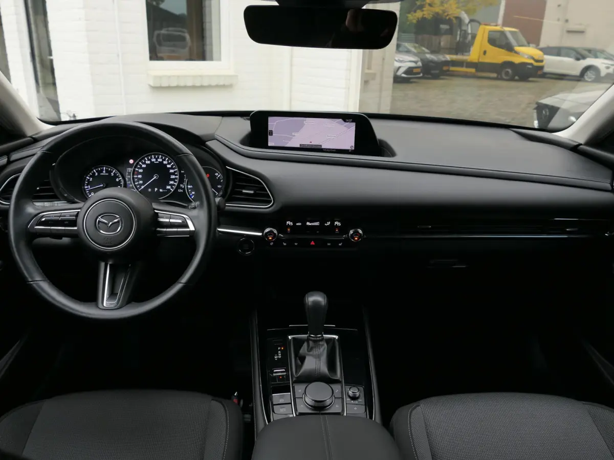 2.0 e-SkyActiv-X M Hybrid Sportive | Trekhaak | BOSE | ACC | Head-up | Elektrische achterklep | Apple-/Android Carplay | Dodehoek detectie | Stuur-/Stoelverwarming | Achteruitrijcamera