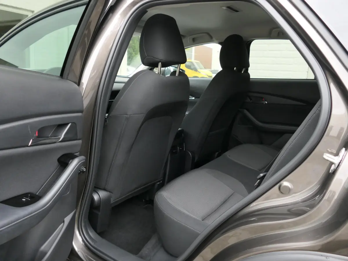 2.0 e-SkyActiv-X M Hybrid Sportive | Trekhaak | BOSE | ACC | Head-up | Elektrische achterklep | Apple-/Android Carplay | Dodehoek detectie | Stuur-/Stoelverwarming | Achteruitrijcamera