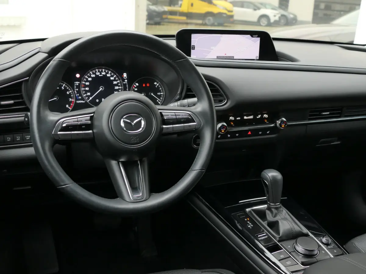 2.0 e-SkyActiv-X M Hybrid Sportive | Trekhaak | BOSE | ACC | Head-up | Elektrische achterklep | Apple-/Android Carplay | Dodehoek detectie | Stuur-/Stoelverwarming | Achteruitrijcamera