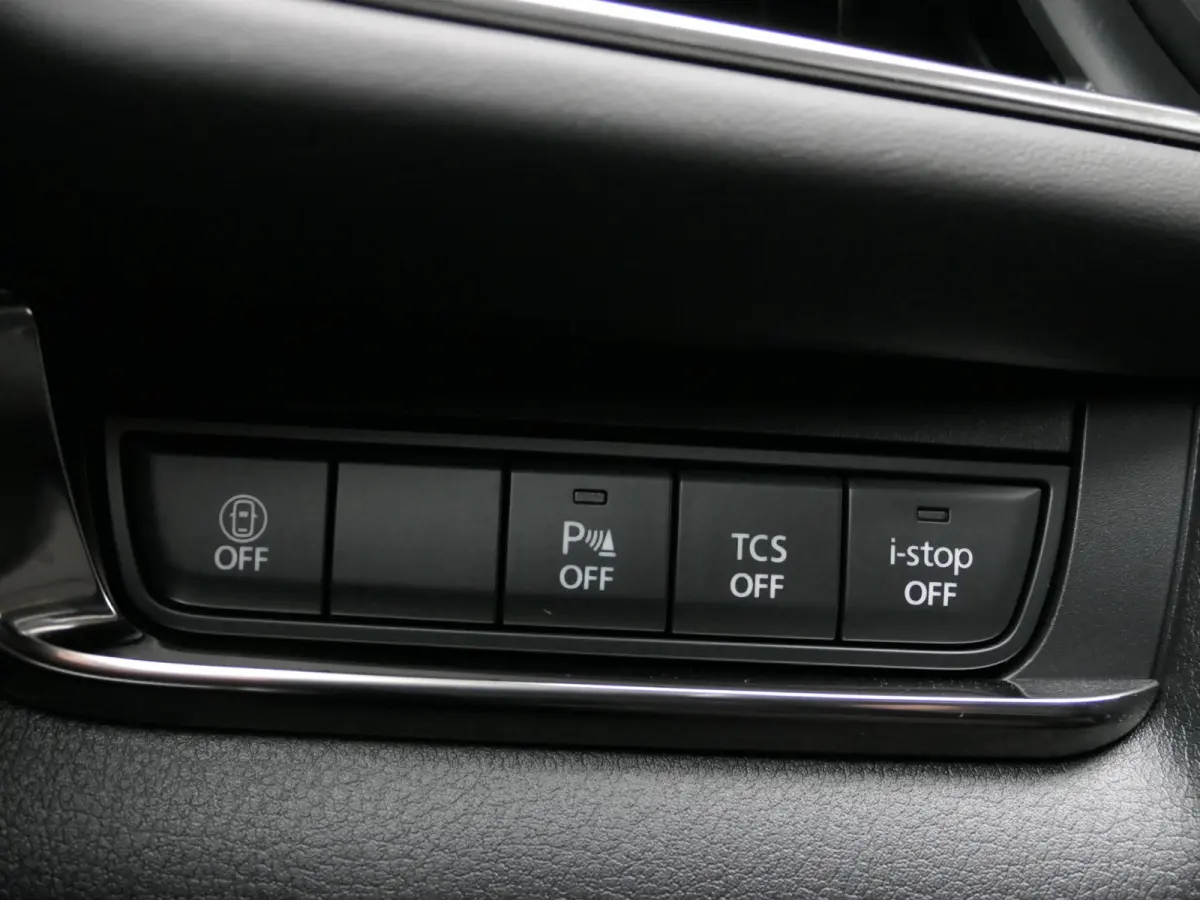 2.0 e-SkyActiv-X M Hybrid Sportive | Trekhaak | BOSE | ACC | Head-up | Elektrische achterklep | Apple-/Android Carplay | Dodehoek detectie | Stuur-/Stoelverwarming | Achteruitrijcamera