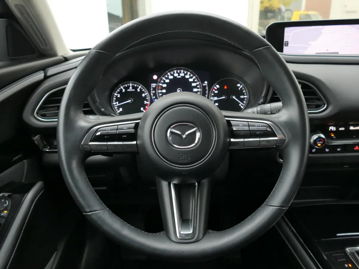 2.0 e-SkyActiv-X M Hybrid Sportive | Trekhaak | BOSE | ACC | Head-up | Elektrische achterklep | Apple-/Android Carplay | Dodehoek detectie | Stuur-/Stoelverwarming | Achteruitrijcamera