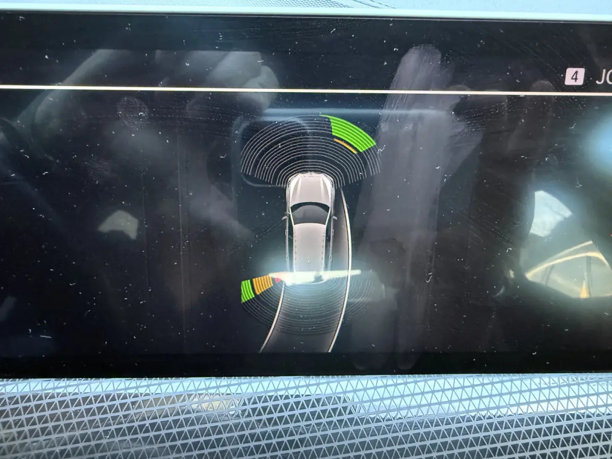 118i Executive 140pk Aut., Sport-line | Clima | Navi & CarPlay | Pdc