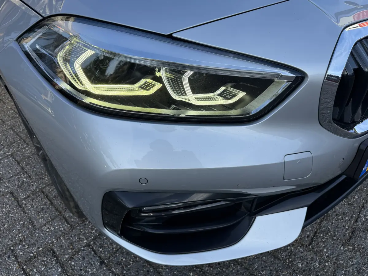 118i Executive 140pk Aut., Sport-line | Clima | Navi & CarPlay | Pdc