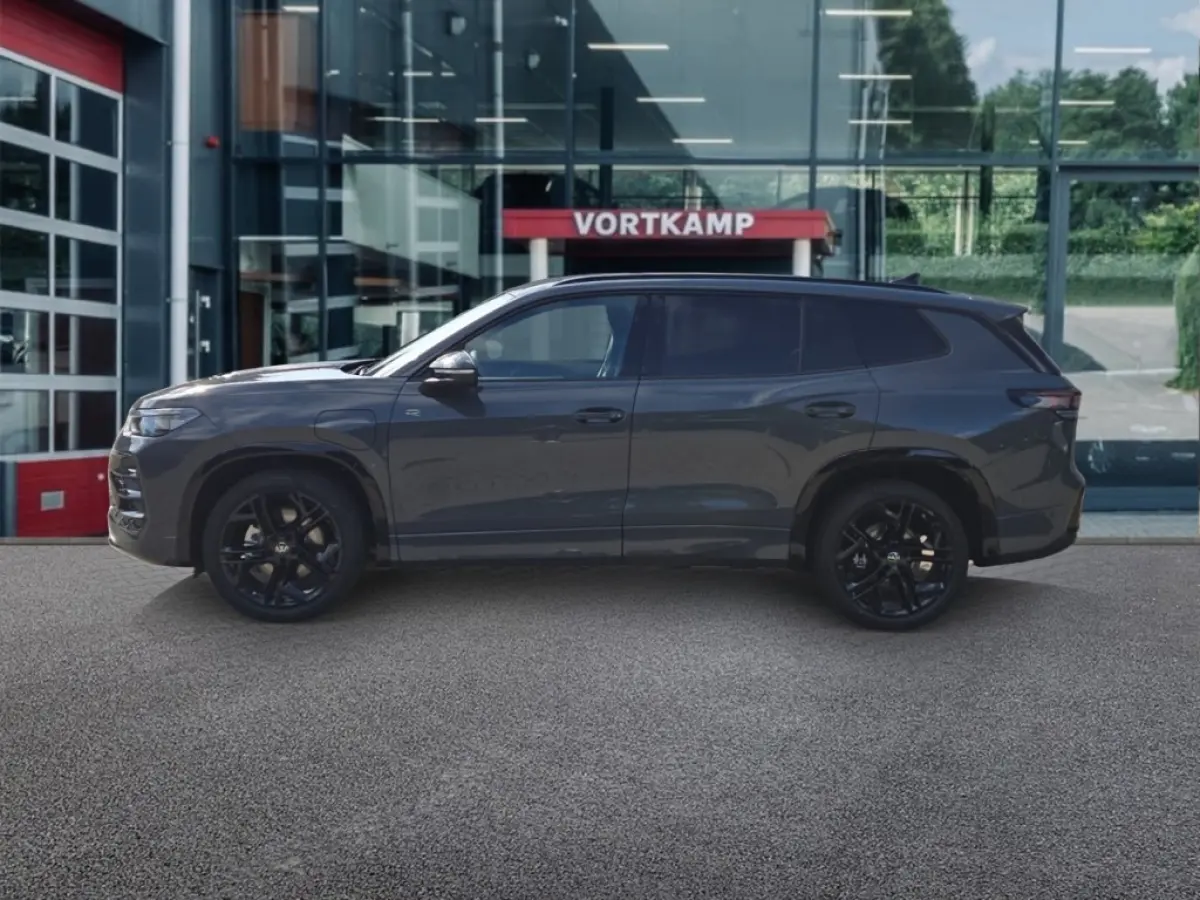 1.5 TSI eHYBRID R-LINE BLACK-STYLE TREKHAAK/360CAMER/E-KLEP/CARPLAY/IQ-LIGHTS