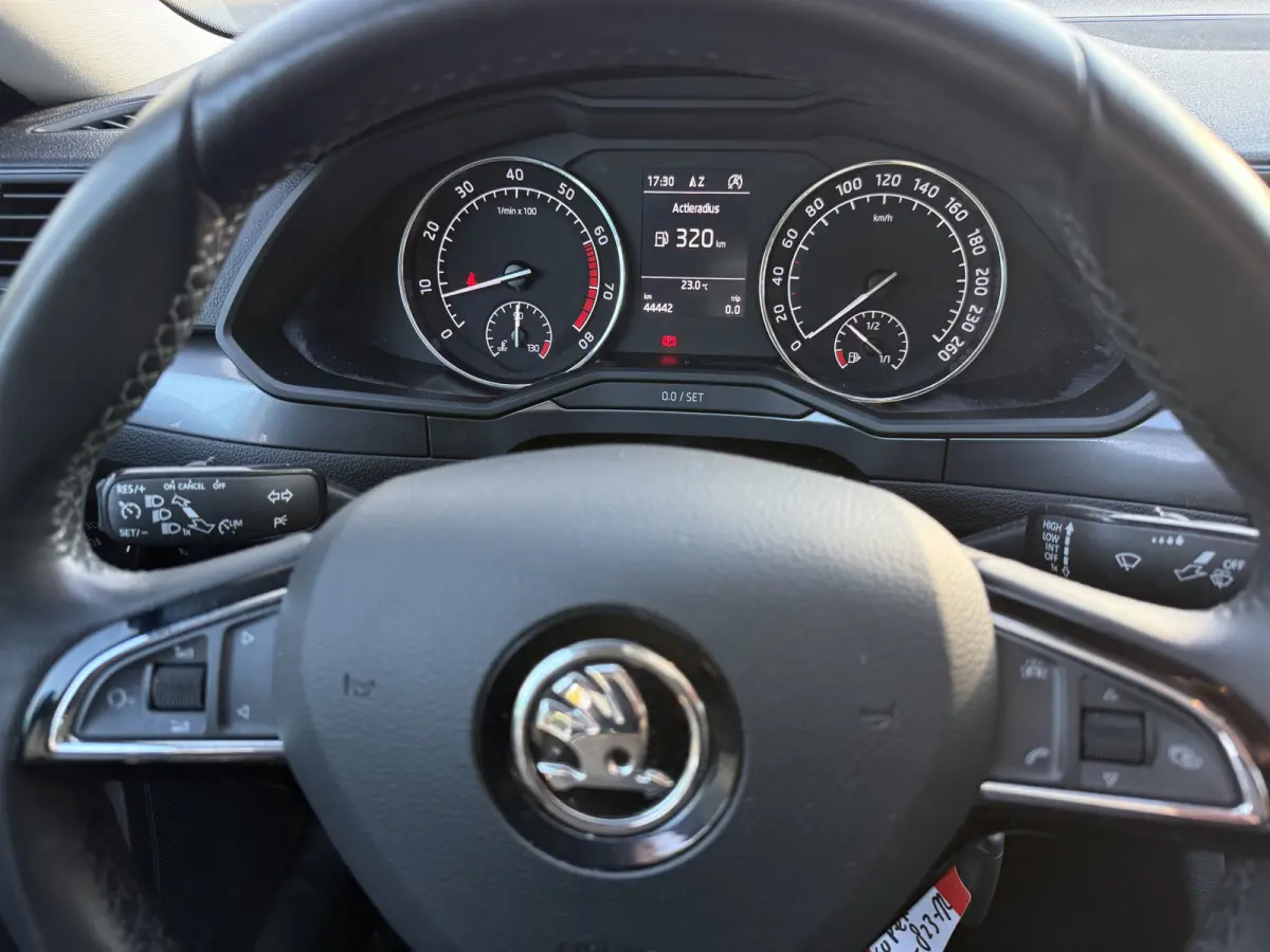 1.4 TSi 125pk Active, 5d Sedan | Clima | Navi | Orig. NL auto