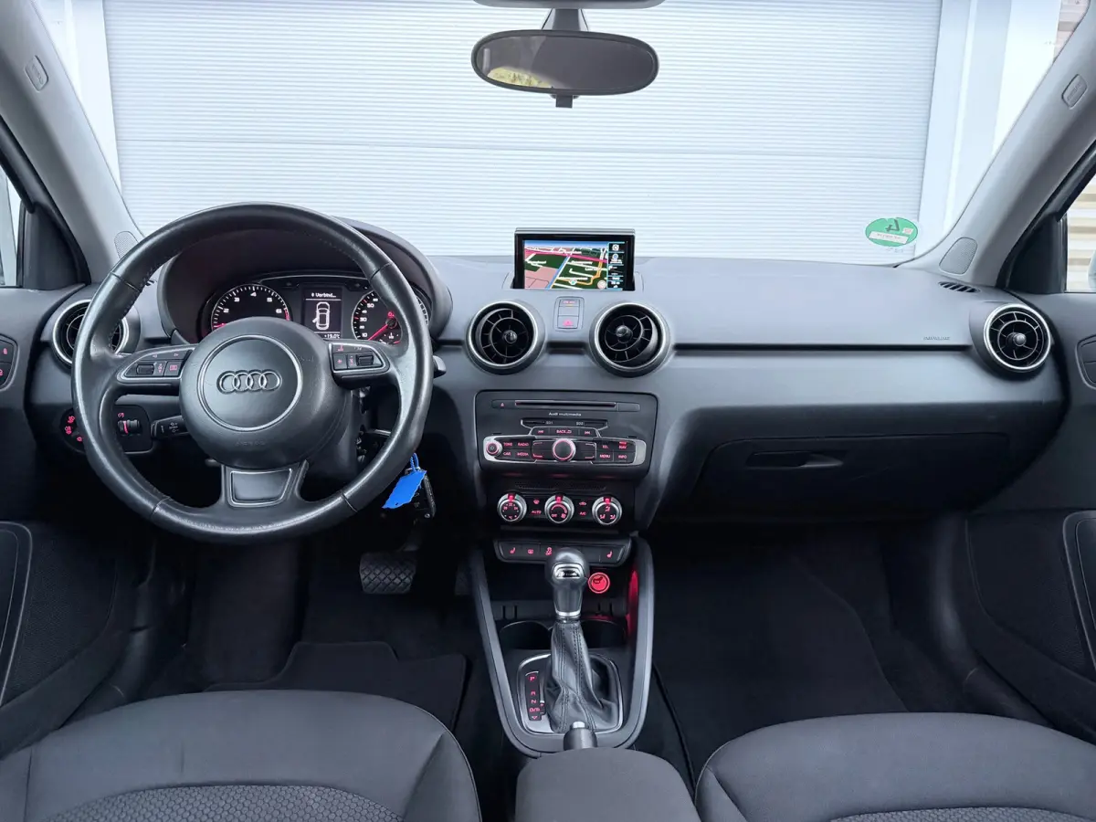 1.0 TFSI S-Line Xenon/Navi/Stoelverwarming