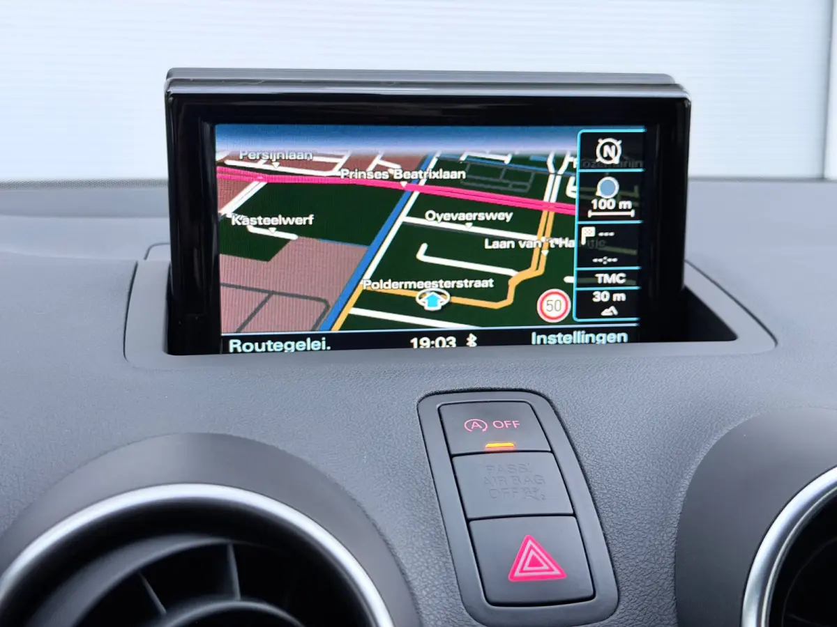 1.0 TFSI S-Line Xenon/Navi/Stoelverwarming