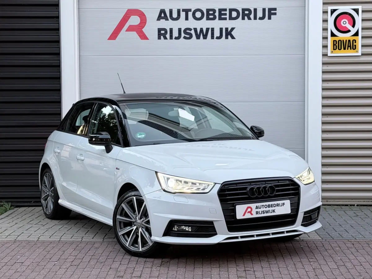 1.0 TFSI S-Line Xenon/Navi/Stoelverwarming