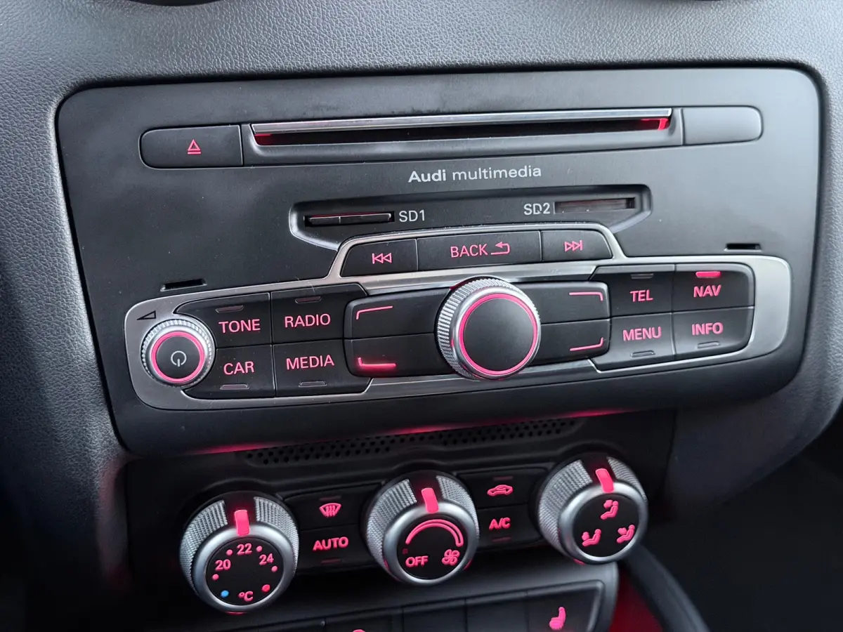 1.0 TFSI S-Line Xenon/Navi/Stoelverwarming