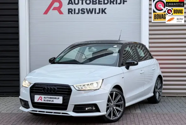 1.0 TFSI S-Line Xenon/Navi/Stoelverwarming