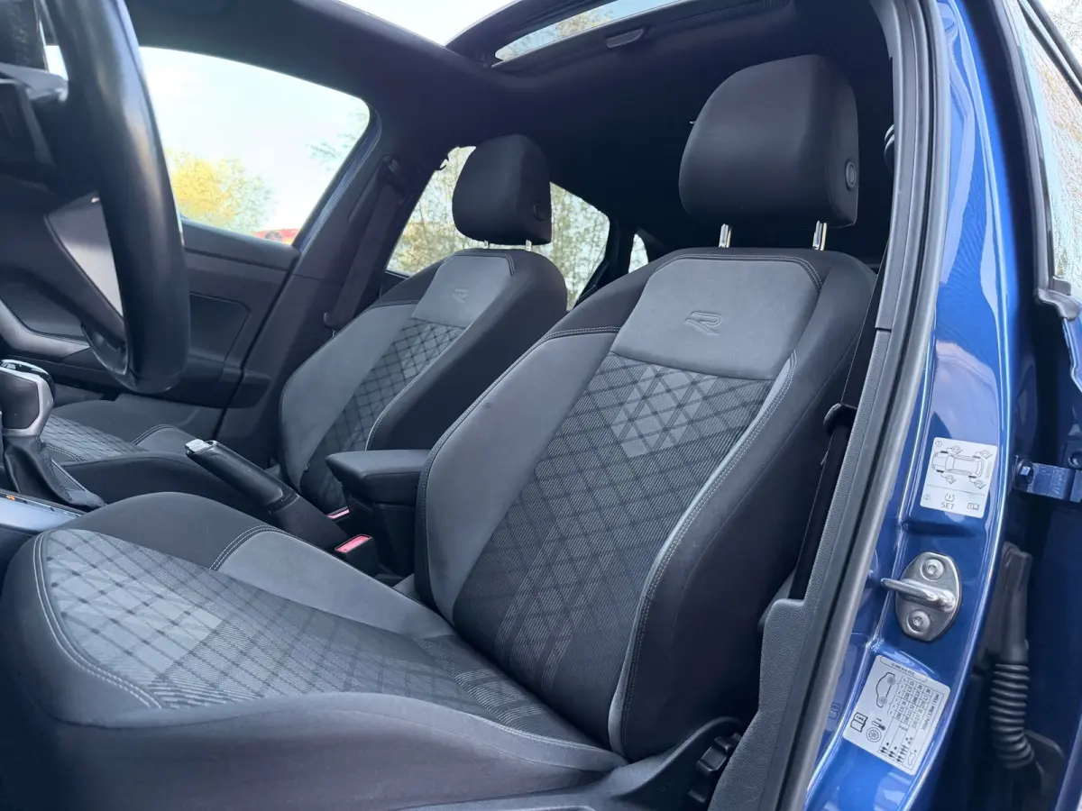 1.0 TSI R-Line Pano/Xenon/Camera