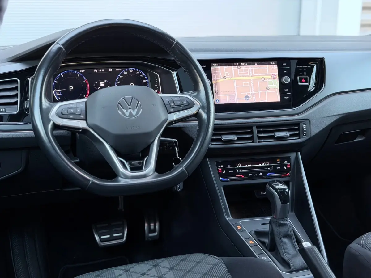 1.0 TSI R-Line Pano/Xenon/Camera