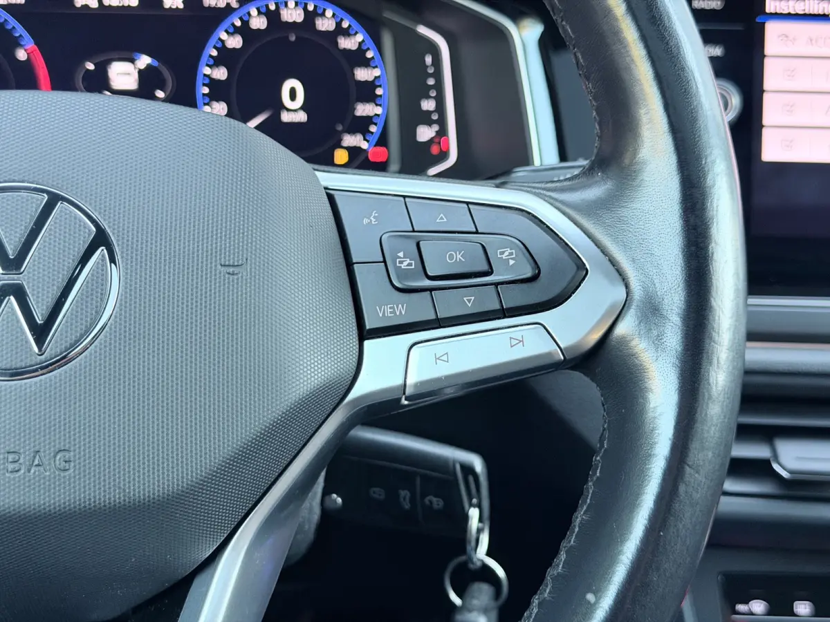 1.0 TSI R-Line Pano/Xenon/Camera