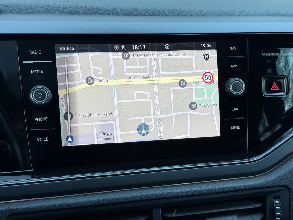 1.0 TSI R-Line Pano/Xenon/Camera
