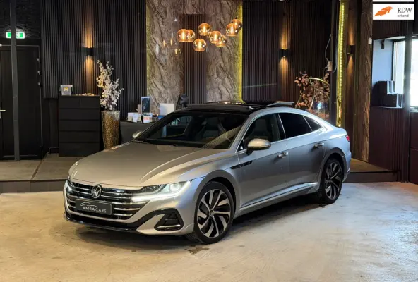 1.4 TSI eHybrid R-Line Business+|PANO|FULL OPTIONS!