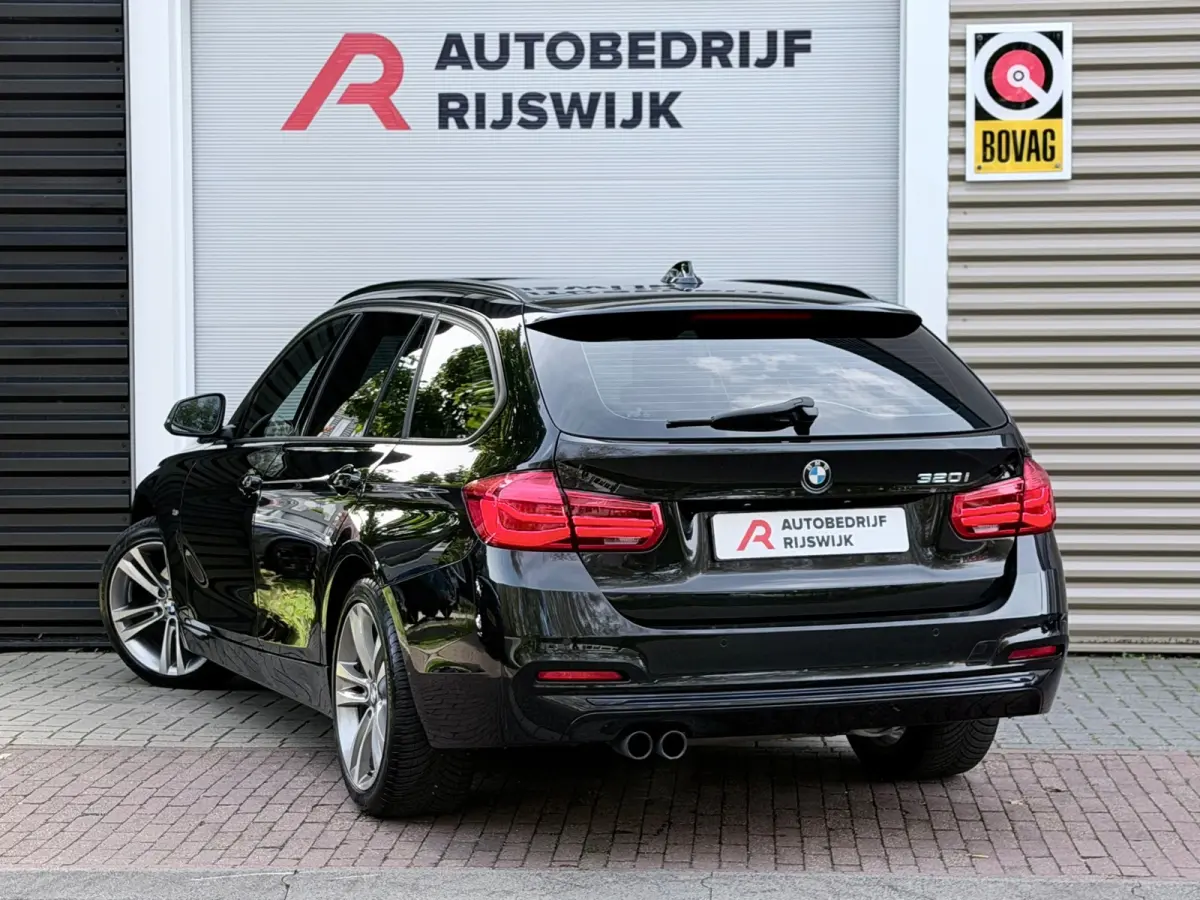 320i Edition M Sport Shadow High Executive Pano