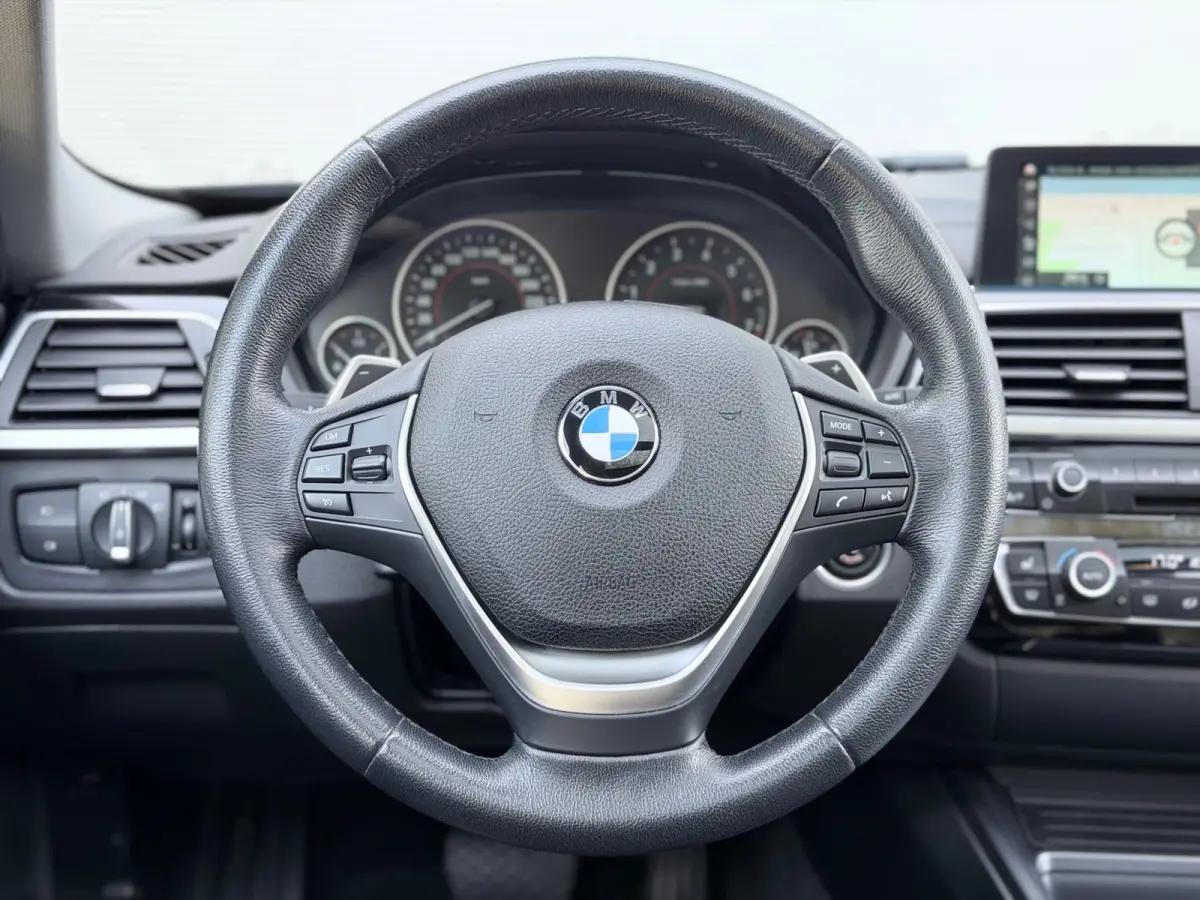 320i Edition M Sport Shadow High Executive Pano