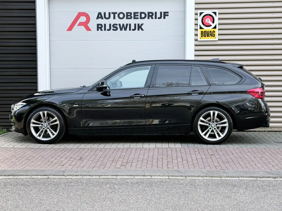 320i Edition M Sport Shadow High Executive Pano