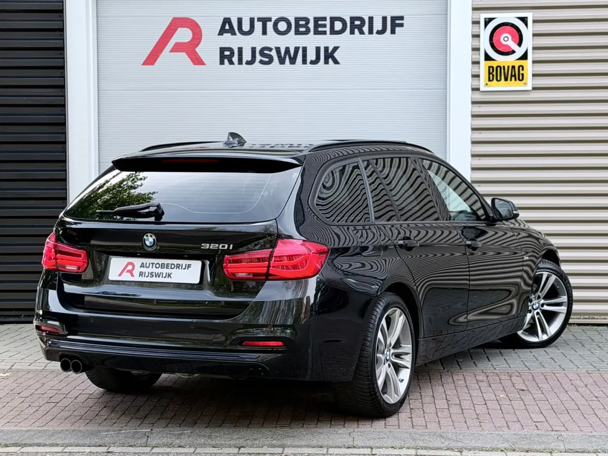 320i Edition M Sport Shadow High Executive Pano