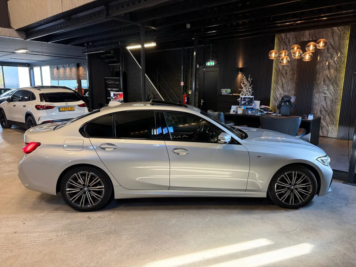 320i High Executive|M Pakket|PANO|BOMVOL!
