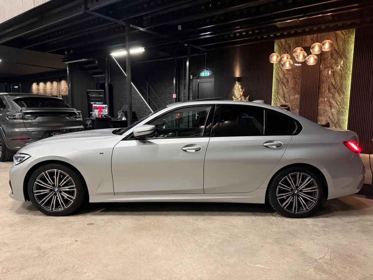 320i High Executive|M Pakket|PANO|BOMVOL!