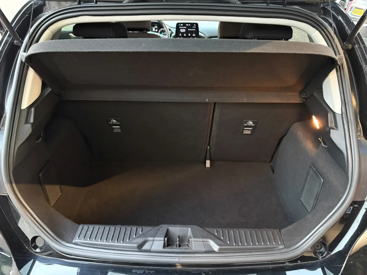 1.0 EcoBoost Titanium X Carplay,Clima,VW.stoelen,Garantie