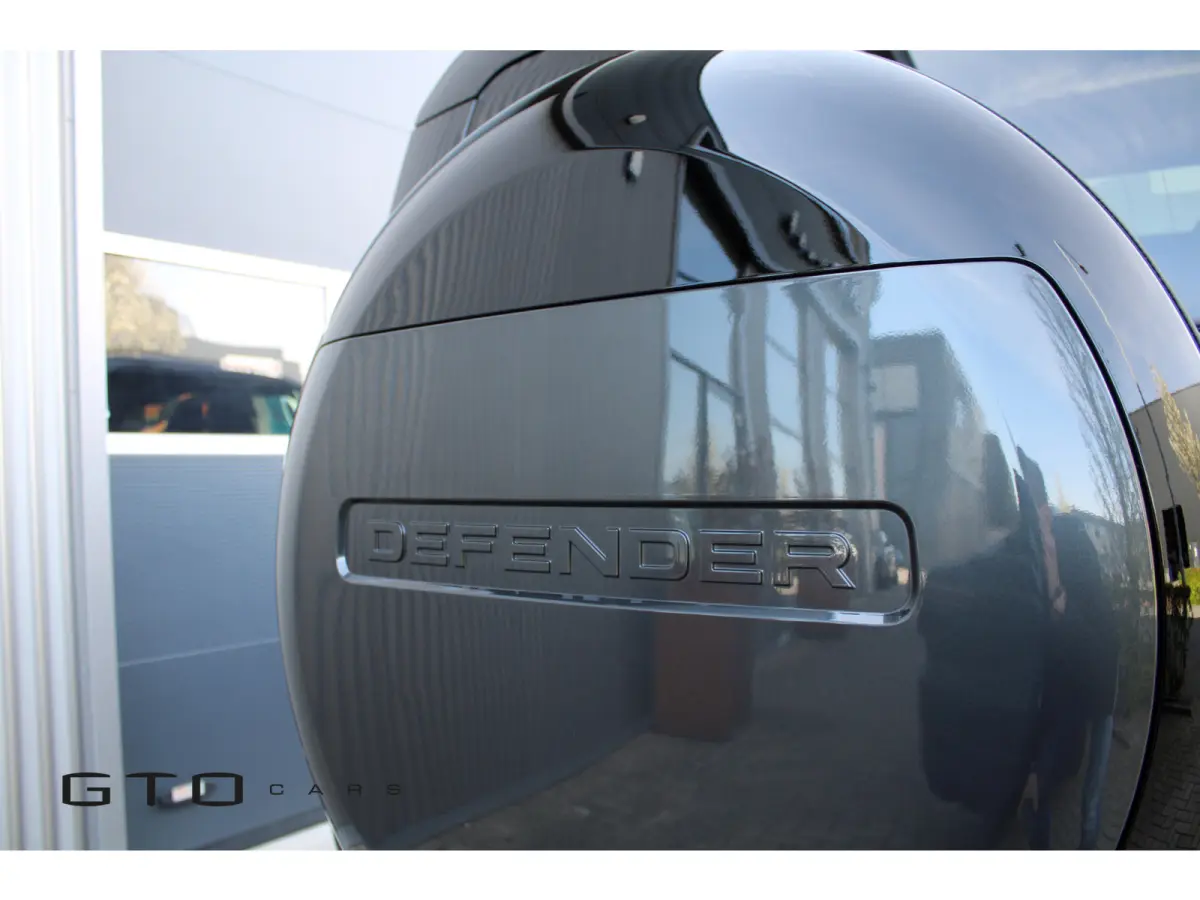 2.0 P300e 110 X-Dynamic HSE | Pano | Meridian | Head-Up | Luchtvering