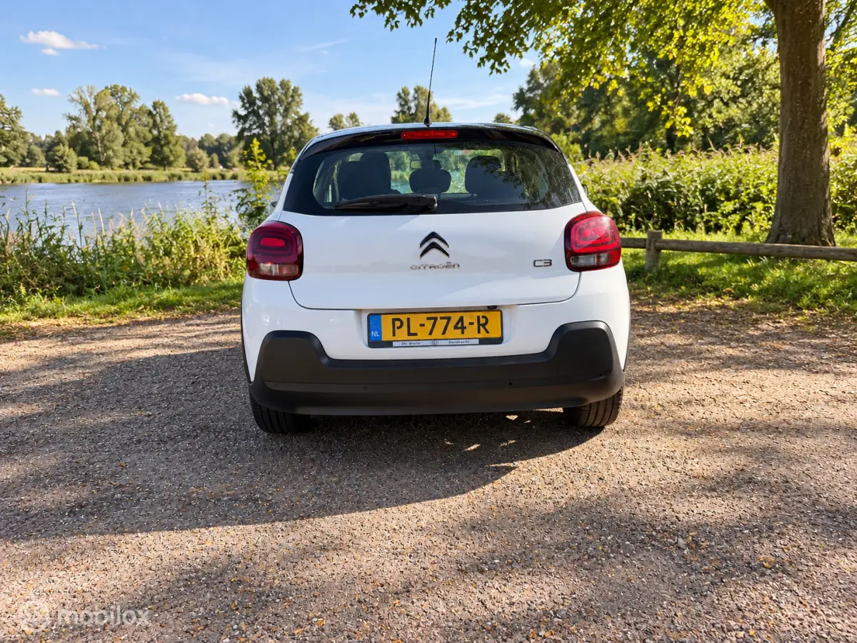 1.2 PureTech Live Apple carplay Camera