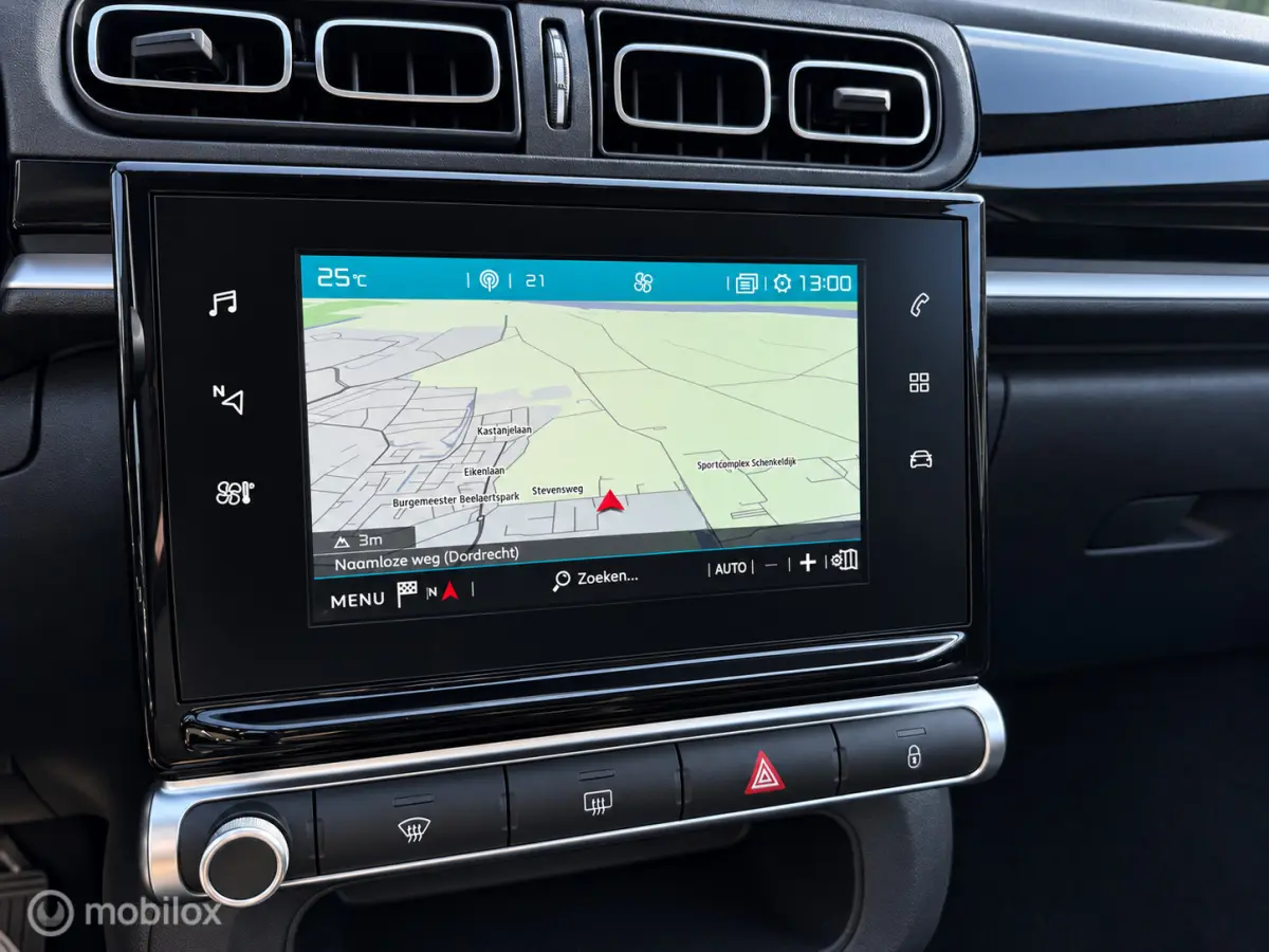 1.2 PureTech Live Apple carplay Camera