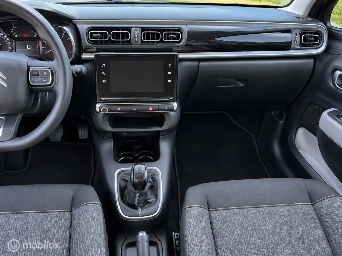 1.2 PureTech Live Apple carplay Camera
