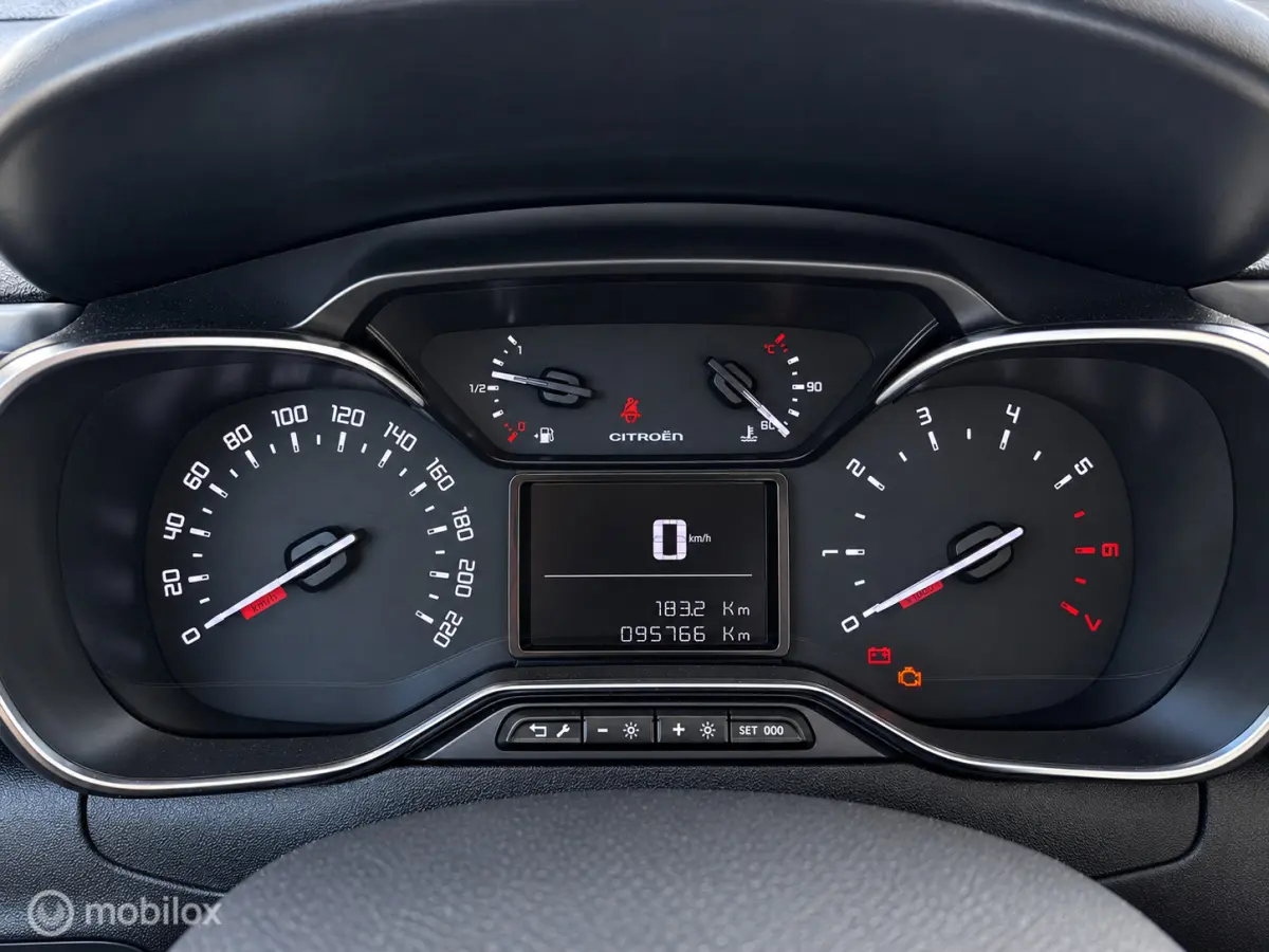 1.2 PureTech Live Apple carplay Camera