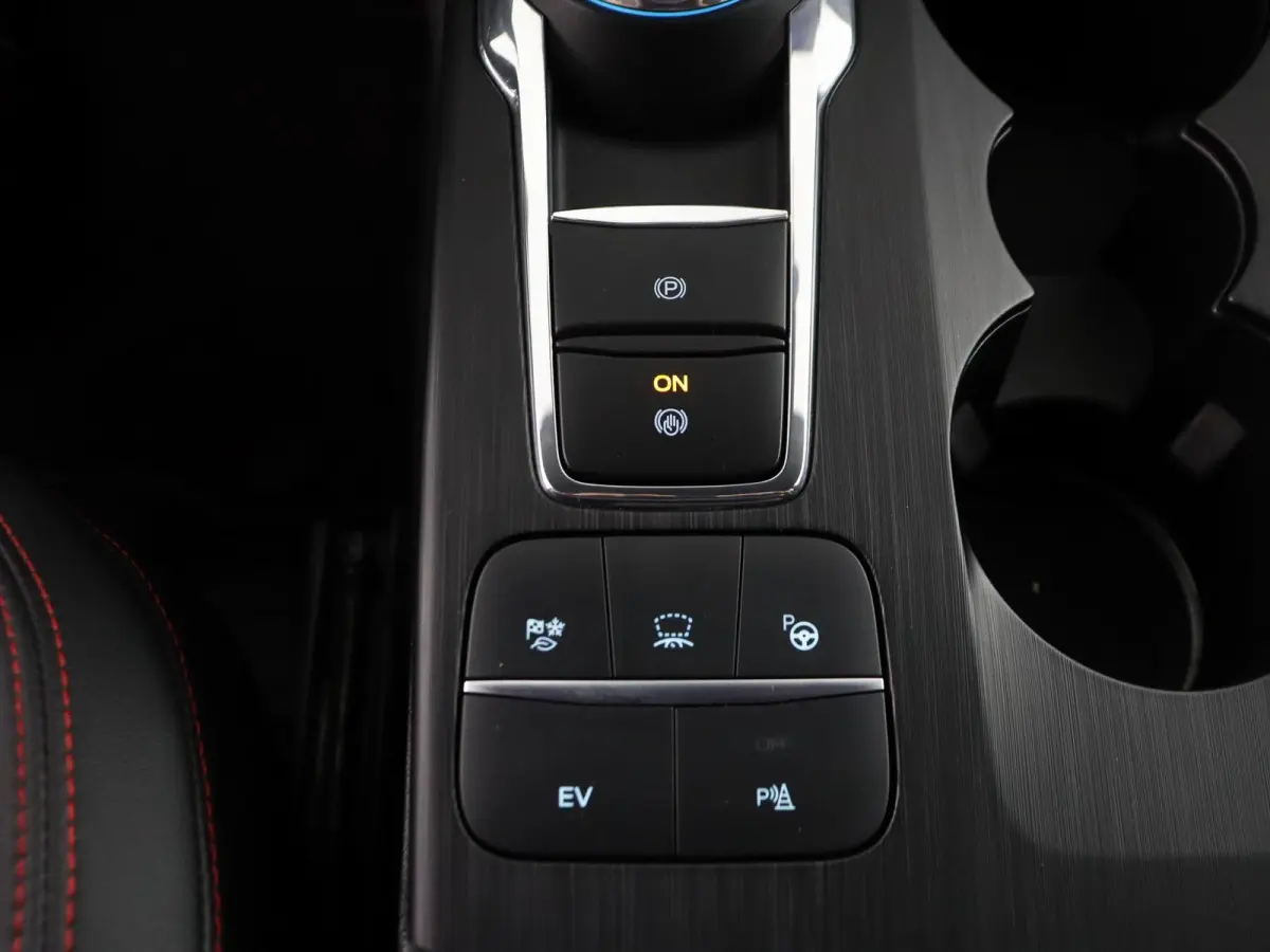 2.5 PHEV ST-Line X | Winter Pack | Technology Pack |
