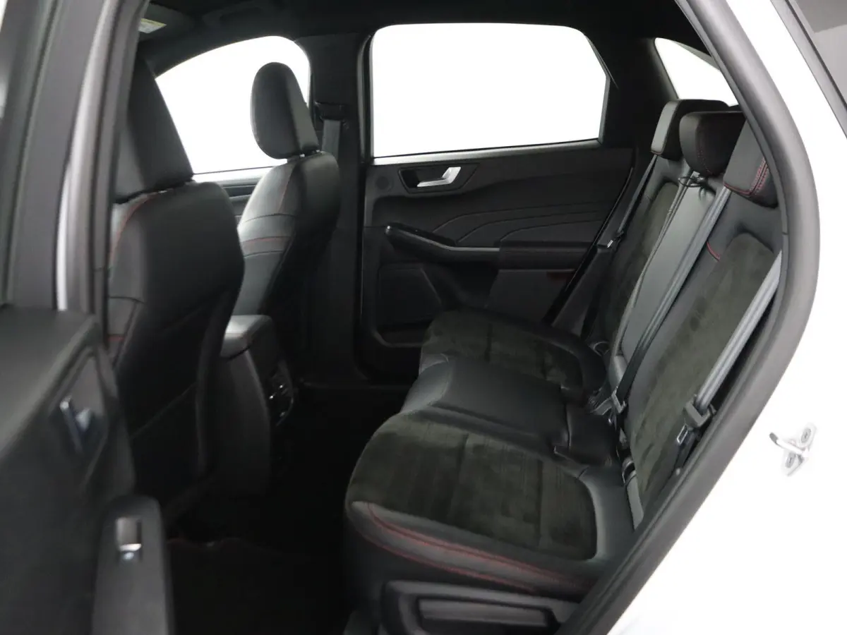 2.5 PHEV ST-Line X | Winter Pack | Technology Pack |