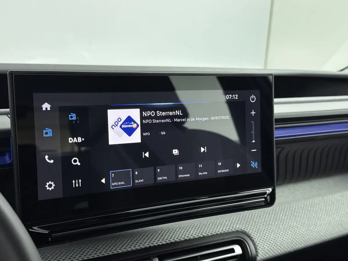 1.2 100pk PLUS | 1ste eigenaar | Two Tone | Multimedia Scherm | Apple Carplay/Android Auto |