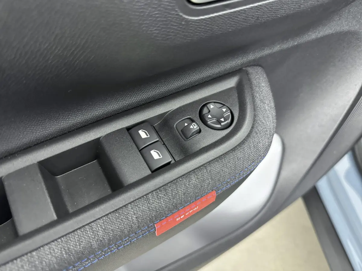 1.2 100pk PLUS | 1ste eigenaar | Two Tone | Multimedia Scherm | Apple Carplay/Android Auto |